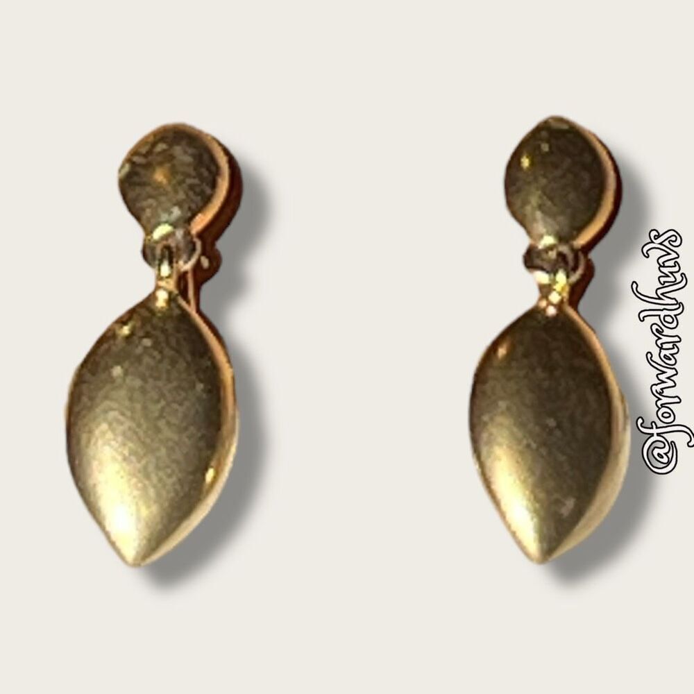 Napier Gold-Tone Vintage Screw Back Earrings – Classic and Timeless